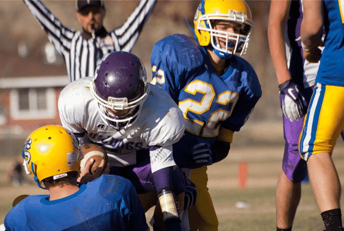 Study shows high school football players exhibit brain changes after single season