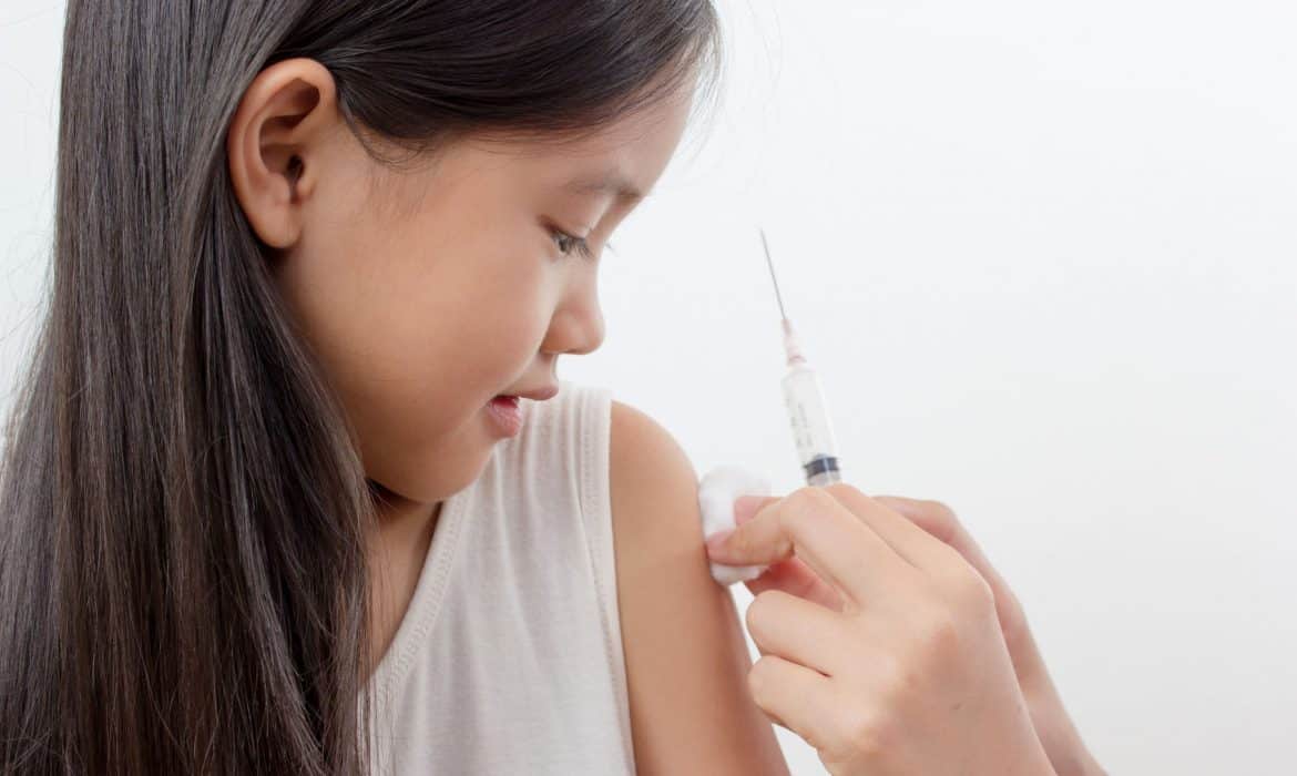 Protection from pertussis by the TdaP vaccine doesn't last very long