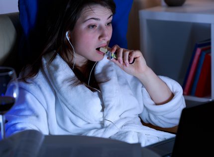 Sleep Deprivation Can Lead to Excess Snacking