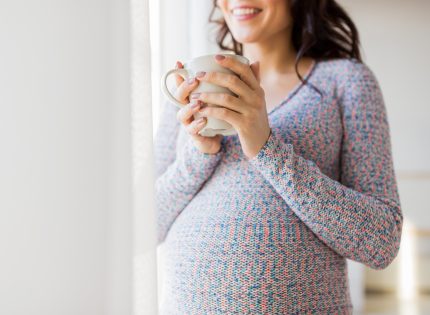 Why Pregnant Women Should Avoid Artificially Sweetened Beverages