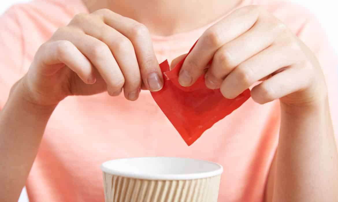 Study discusses a link between artificial sweeteners and brain risks