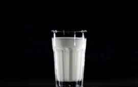 A Review of Differences in Non-Organic Milk vs. Organic Milk
