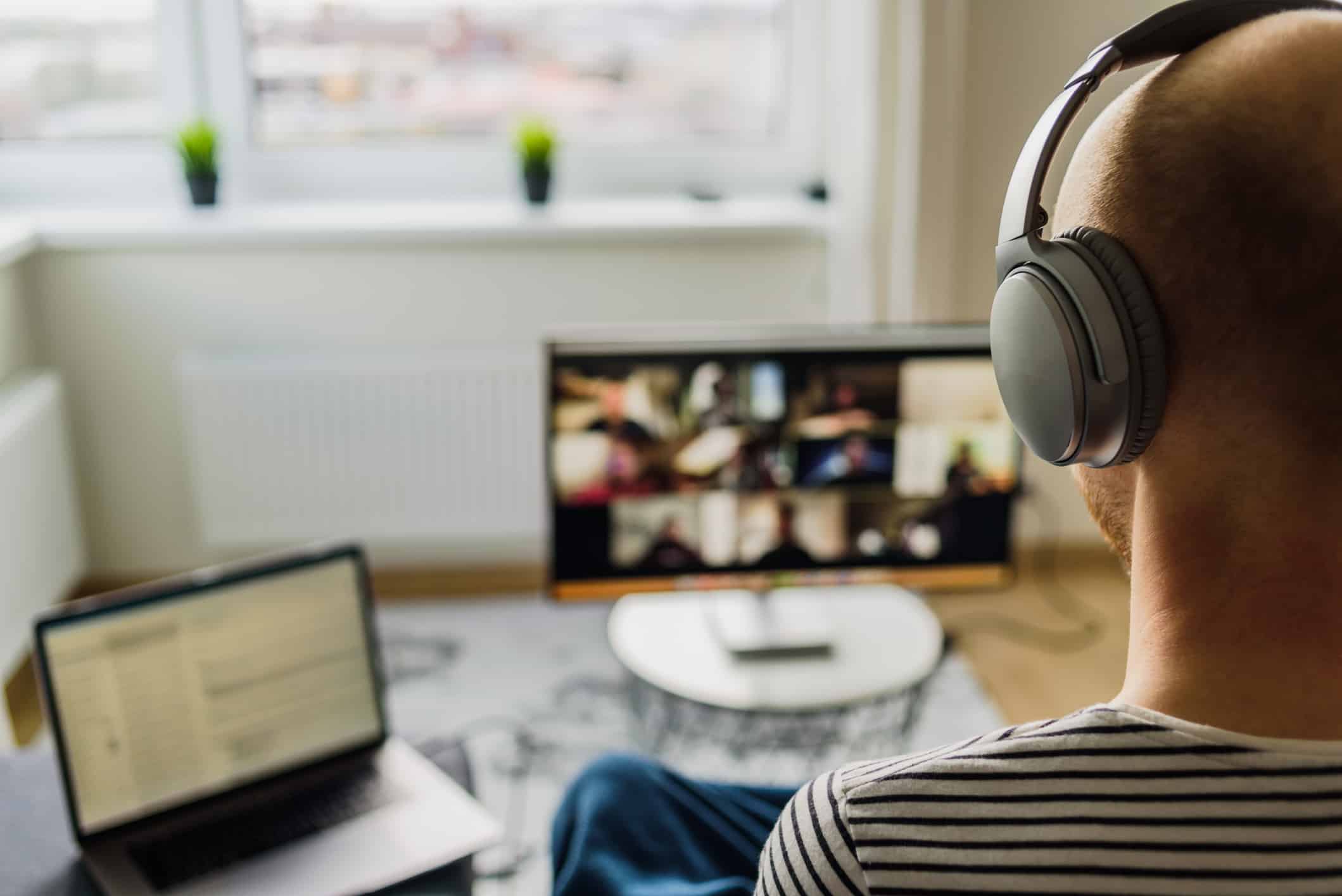 Healthy Headphone Use How Loud and How Long Chicago Health