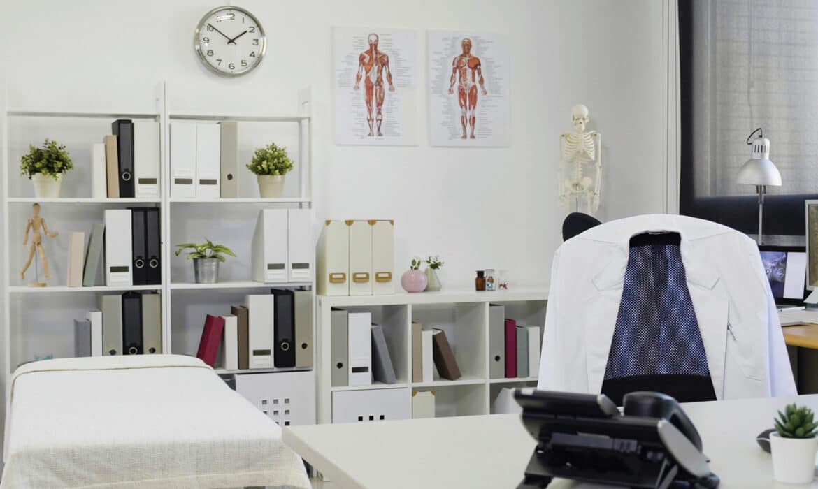 Doctors office with empty share representing the decline of self-employed physicians